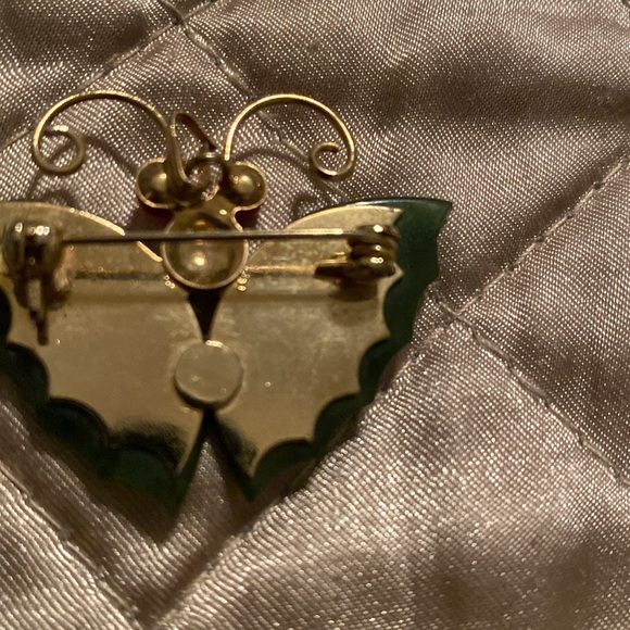 Genuine Jade and Coral Butterfly Pendant Pin Brooch - Picture 2 of 5